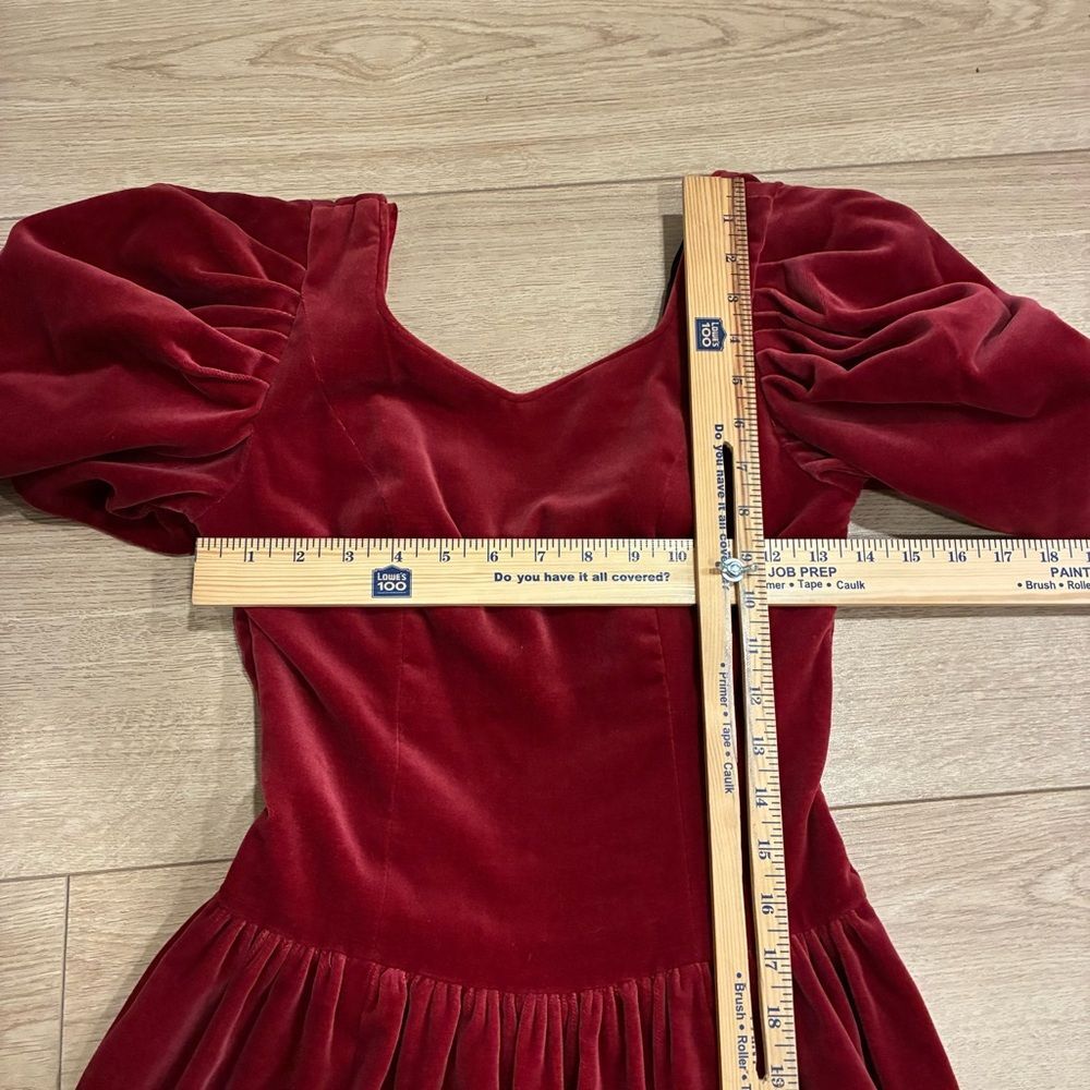 NWT Laura Ashley Women’s Vintage 80s Red Velvet Puff Sleeve Midi Dress Size 6 - Picture 3 of 8